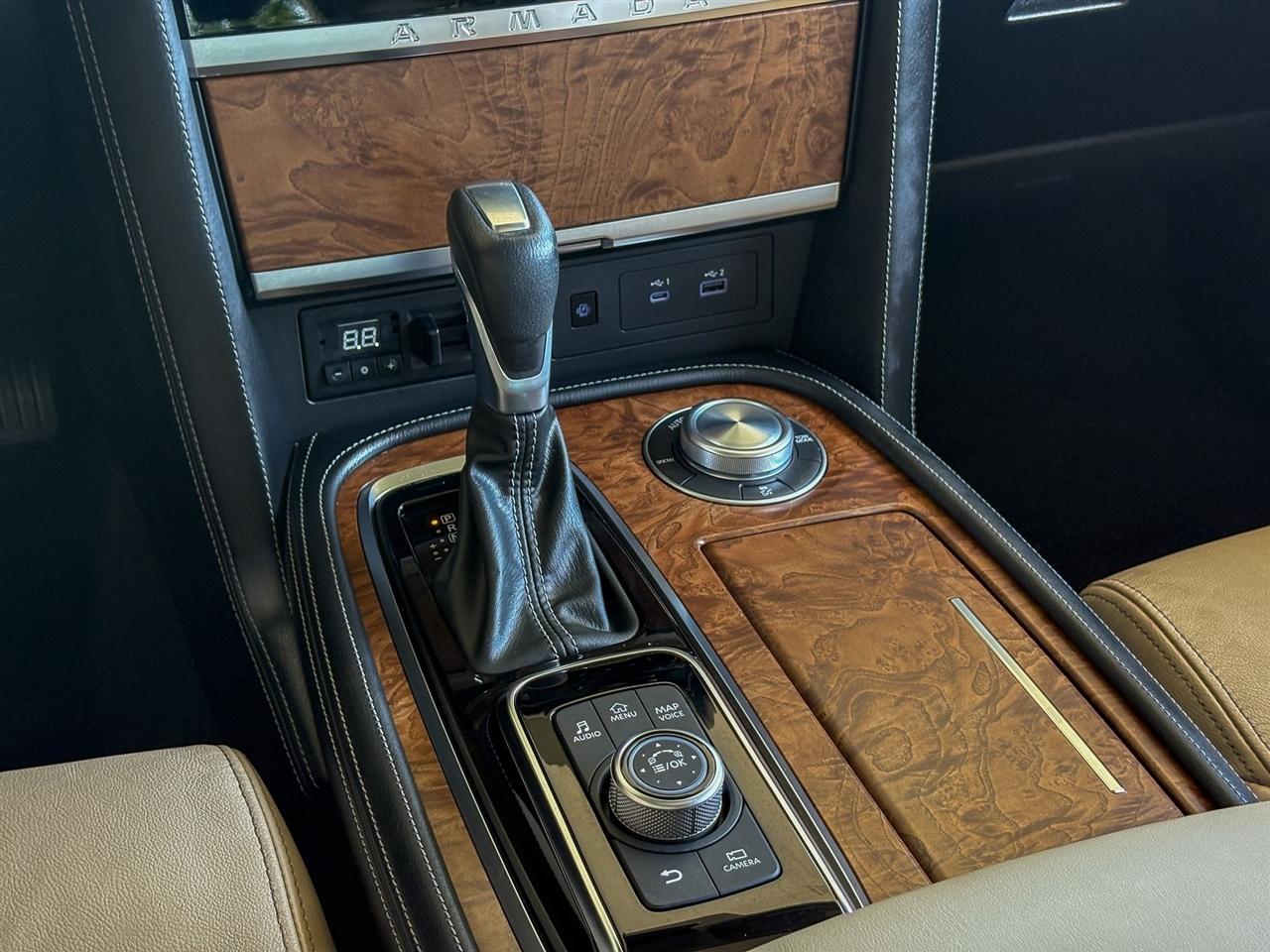Nissan Armada  2022