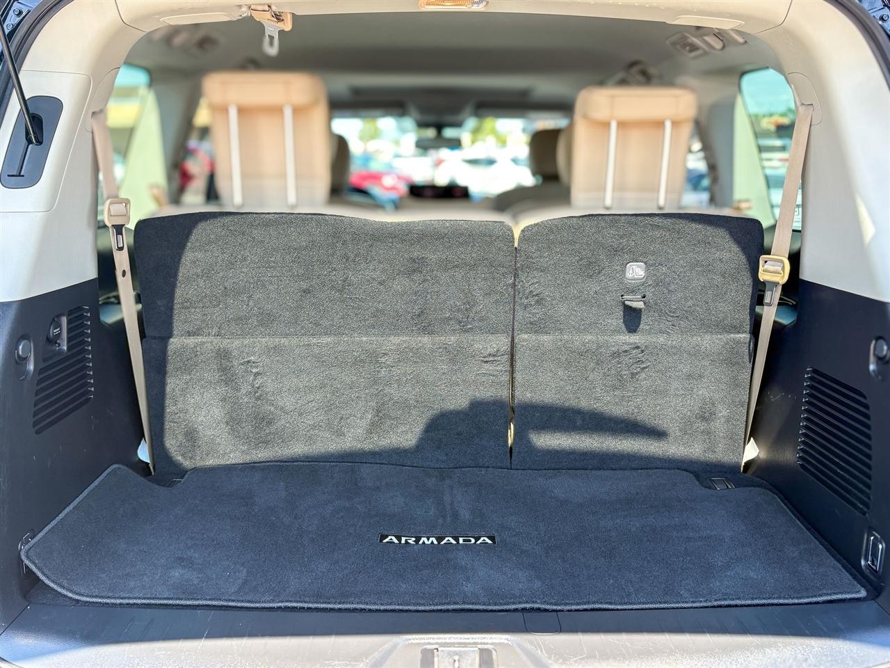 Nissan Armada  2022