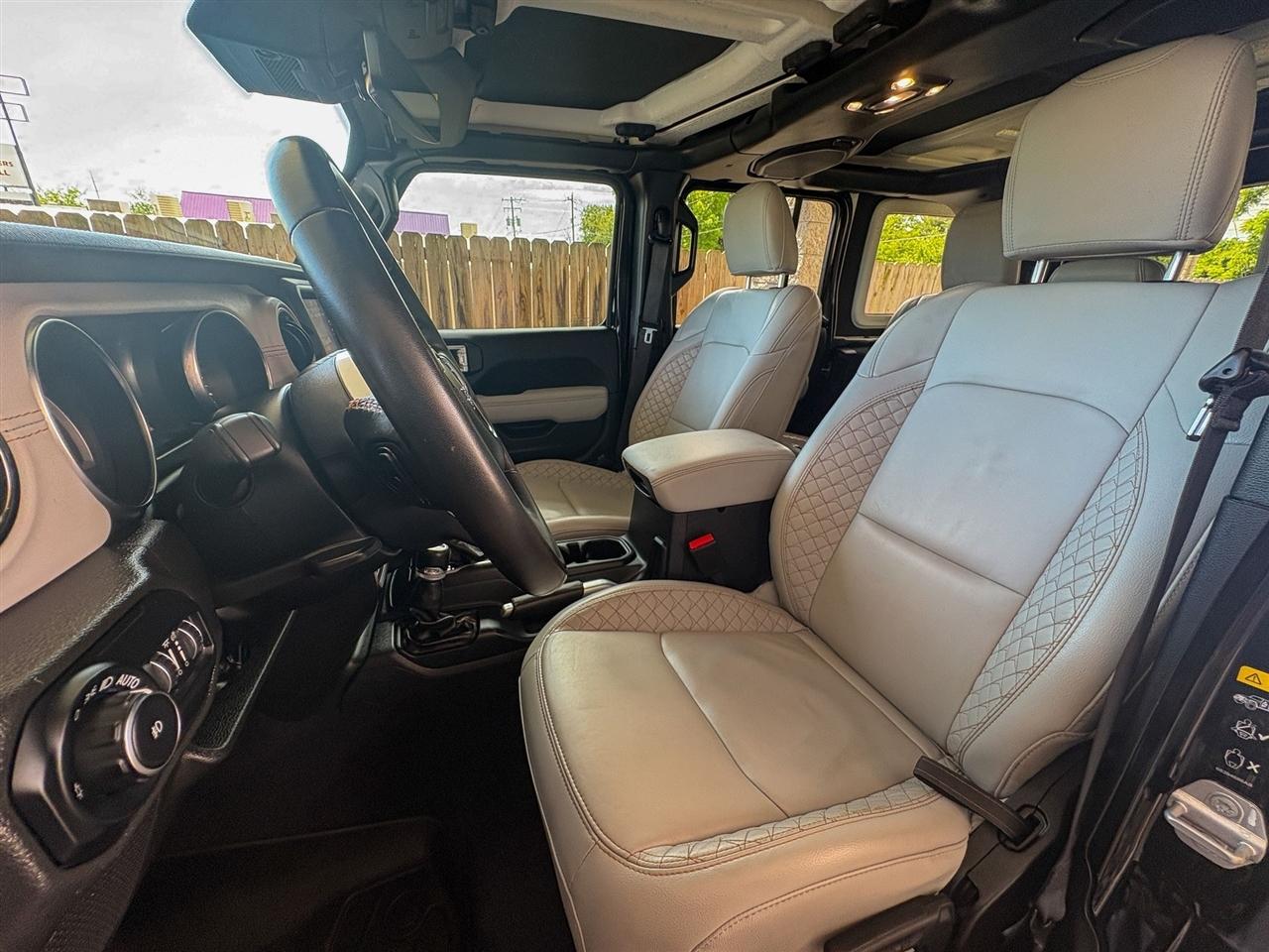 Jeep Wrangler  2022