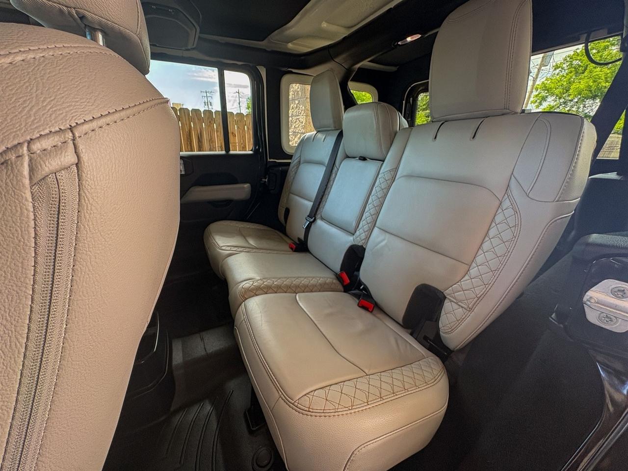 Jeep Wrangler  2022