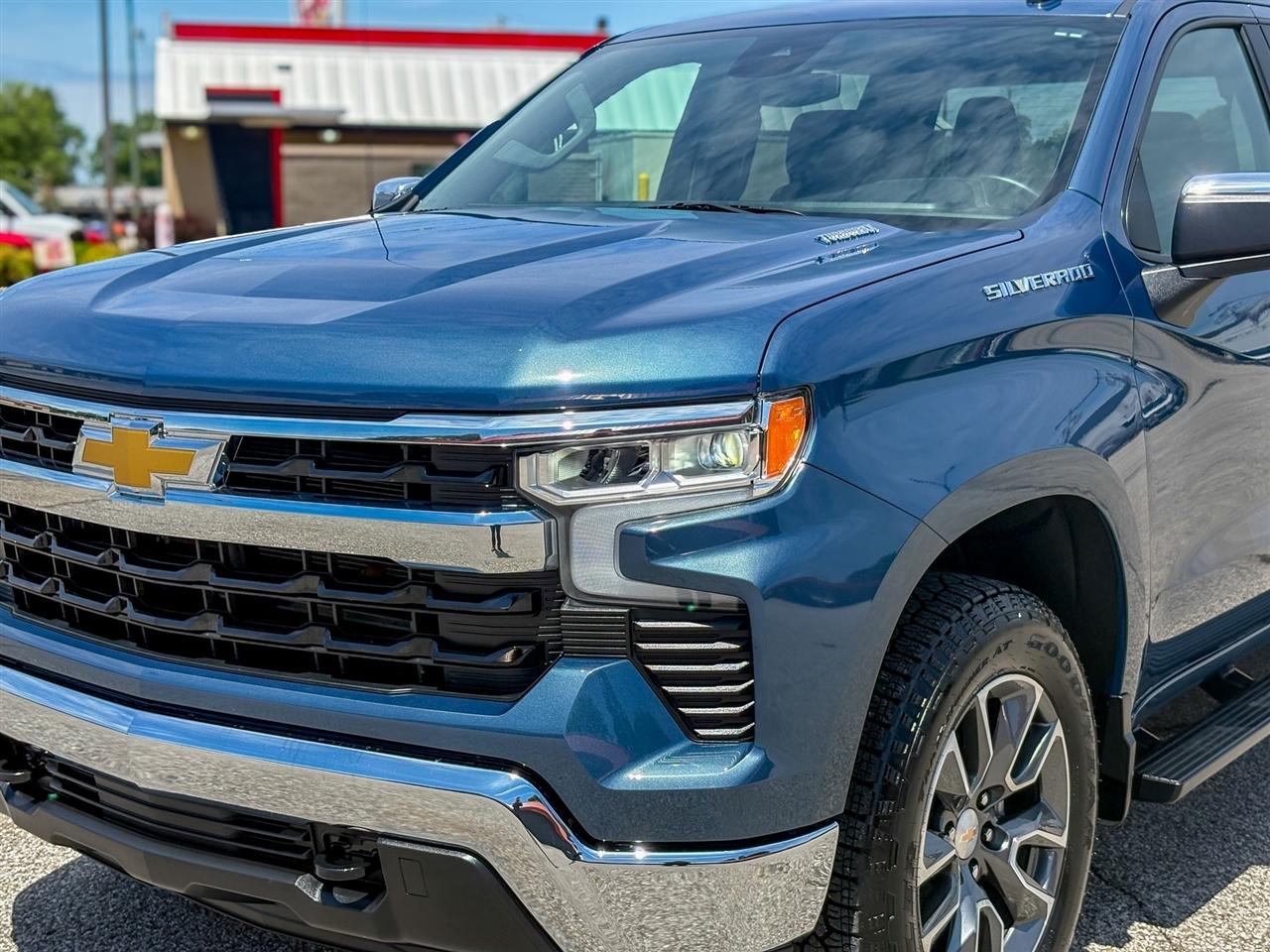 Chevrolet Silverado 1500  2024