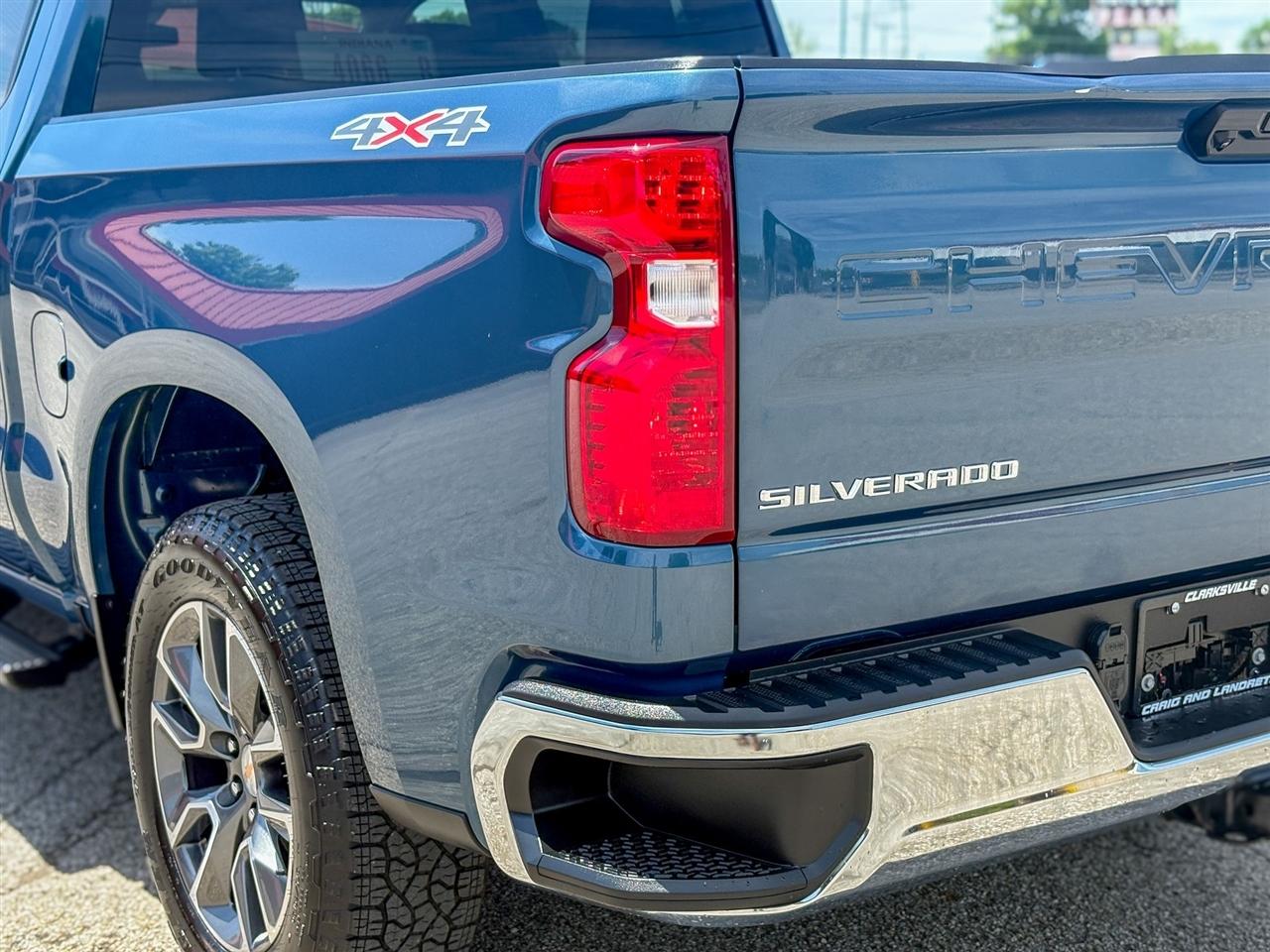 Chevrolet Silverado 1500  2024