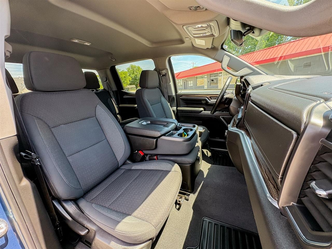 Chevrolet Silverado 1500  2024