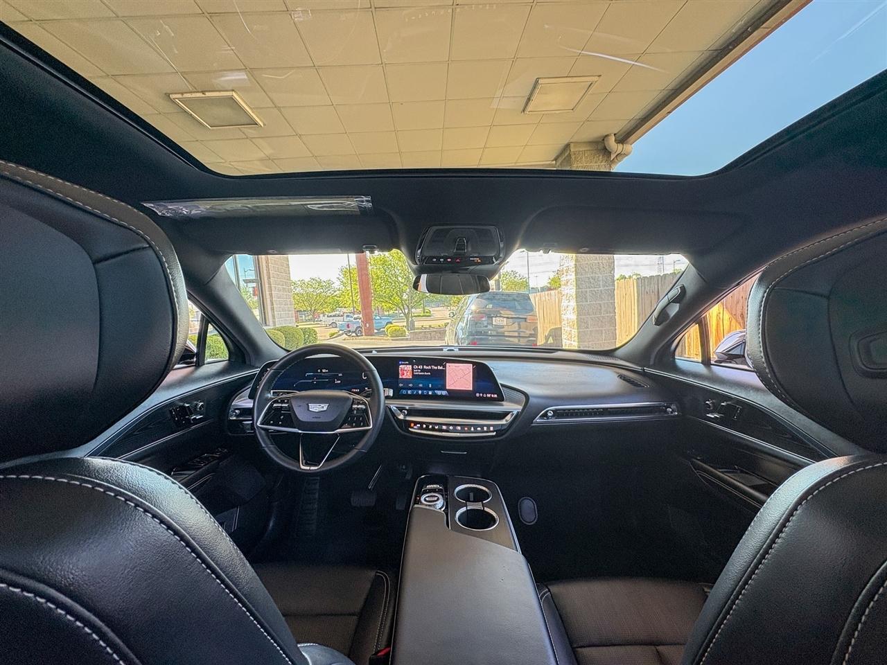 Cadillac Lyriq Lux-1 2024