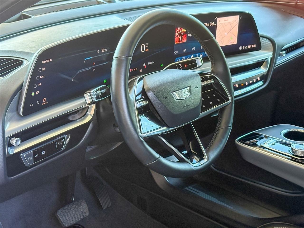 Cadillac Lyriq Lux-1 2024