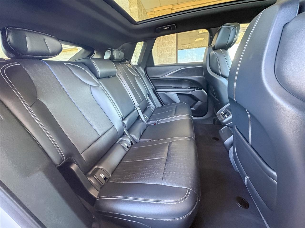 Cadillac Lyriq Lux-1 2024