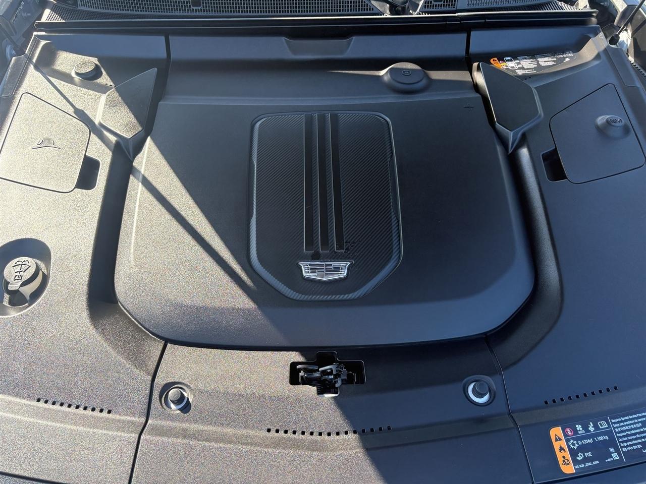 Cadillac Lyriq Lux-1 2024