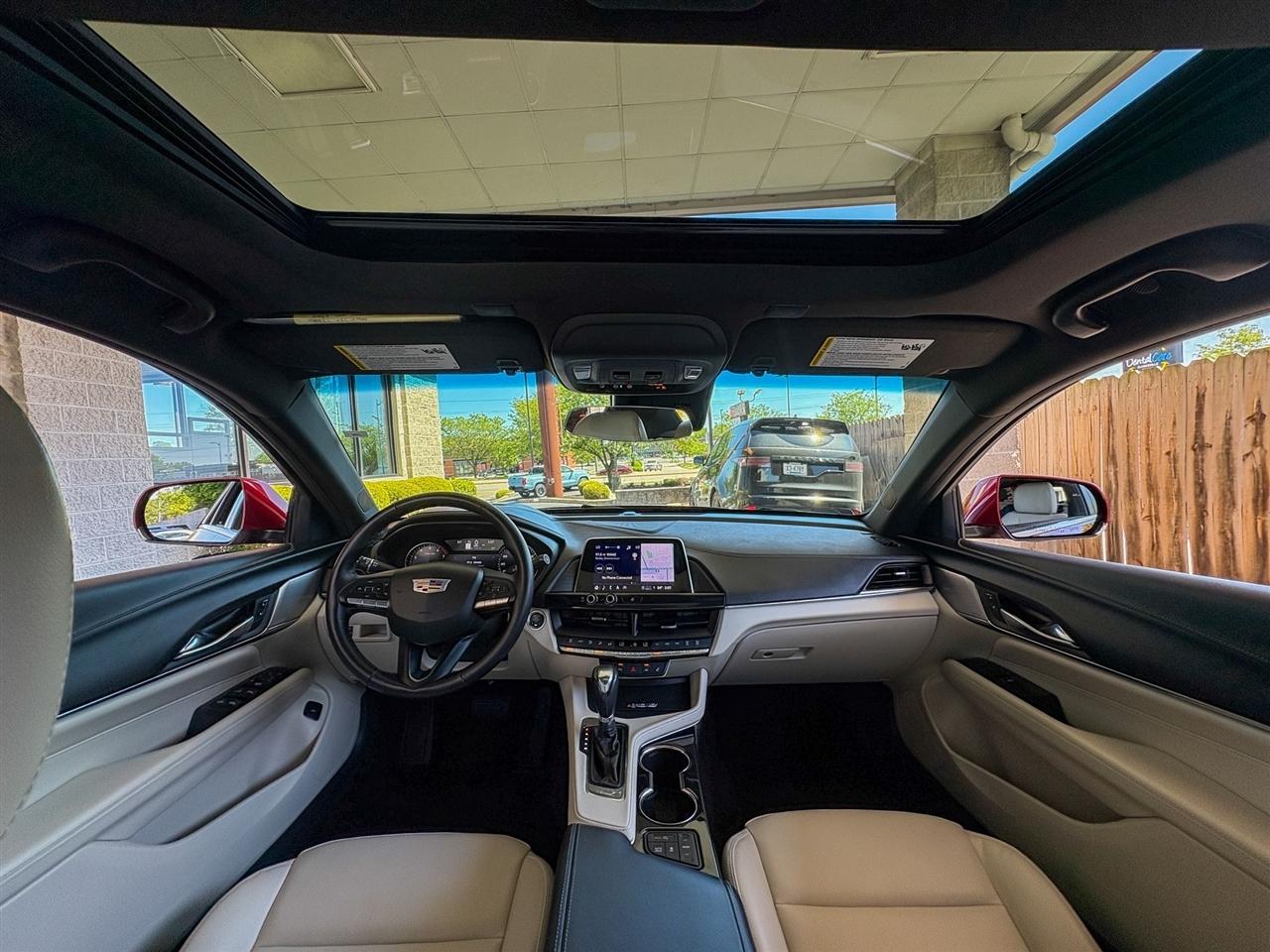 Cadillac CT4  2025