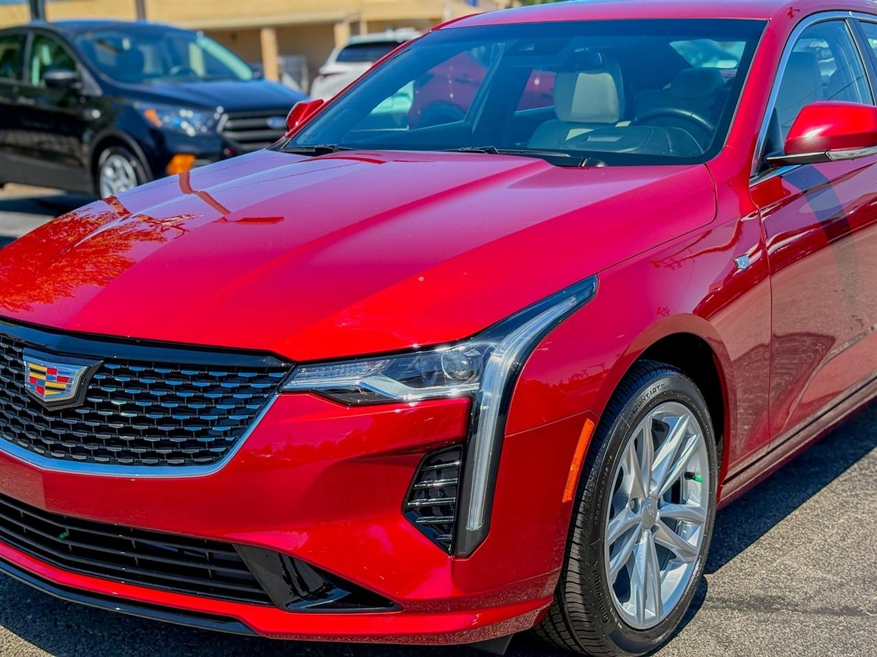 Cadillac CT4  2025