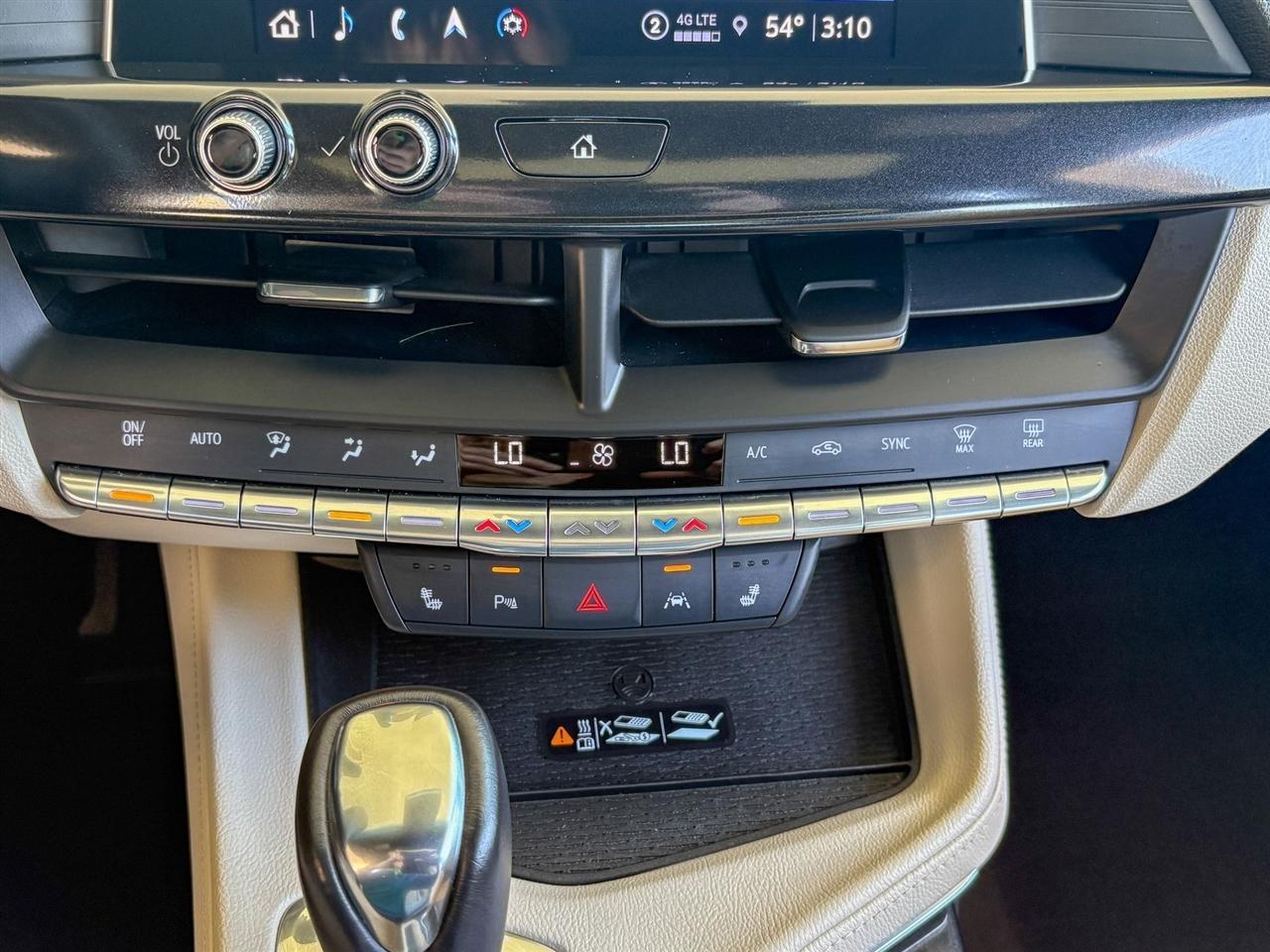 Cadillac CT4  2025