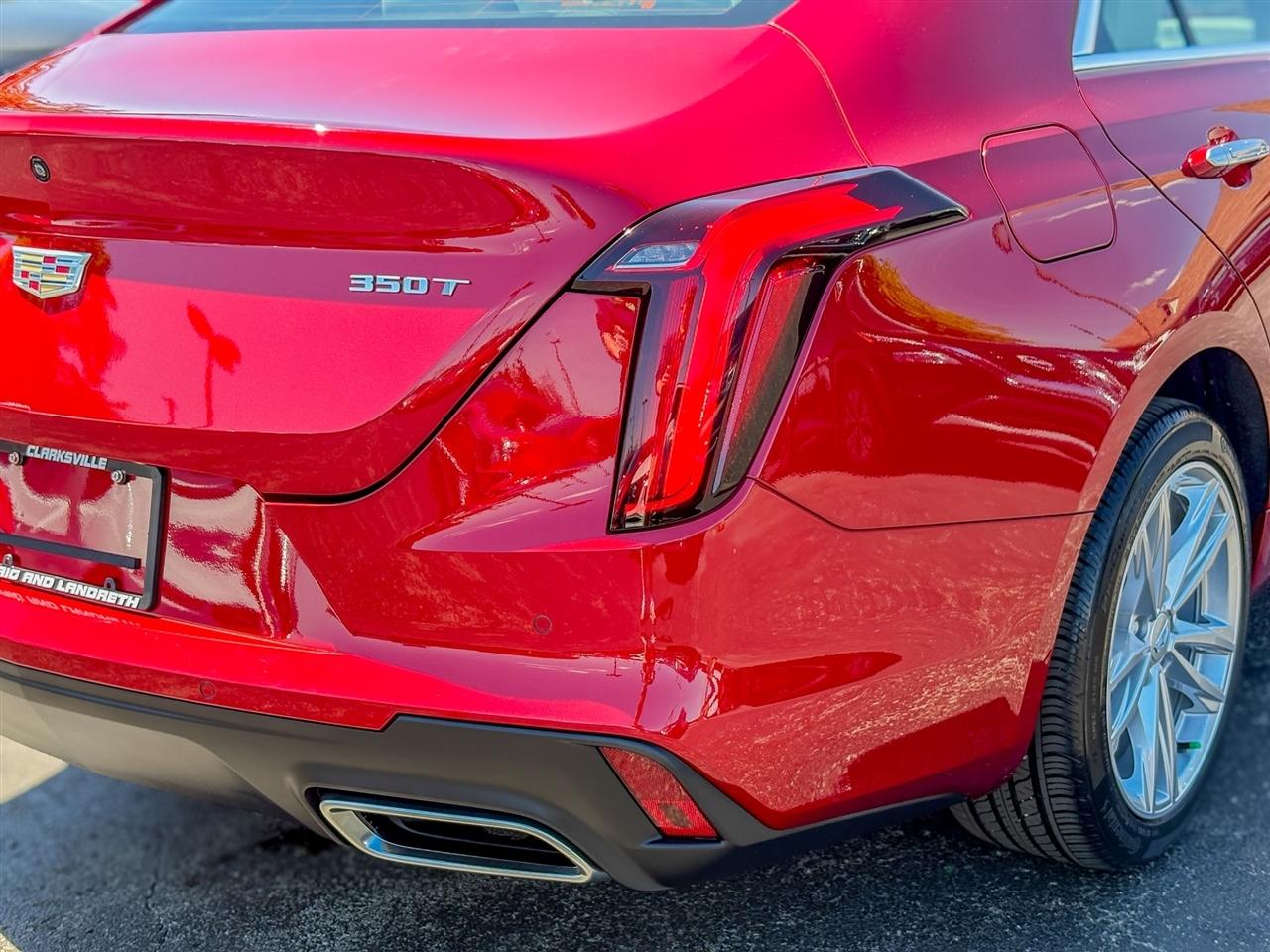 Cadillac CT4  2025