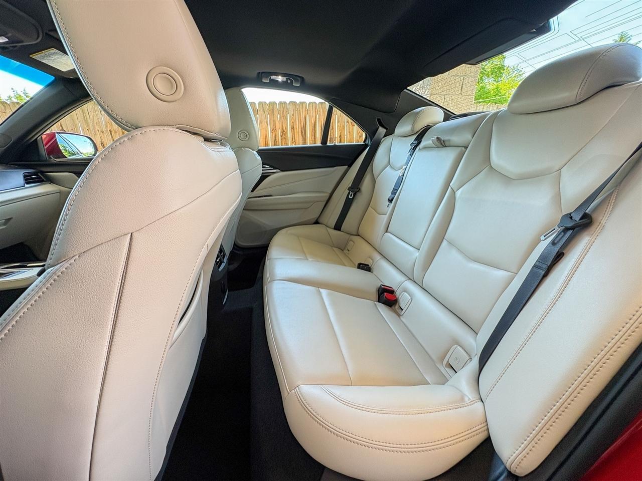 Cadillac CT4  2025