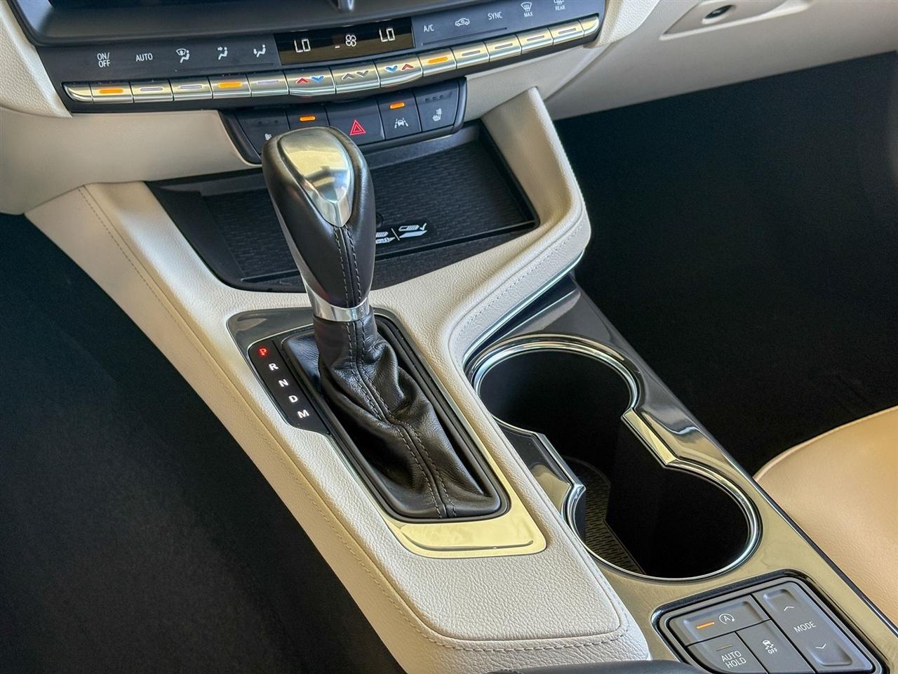 Cadillac CT4  2025