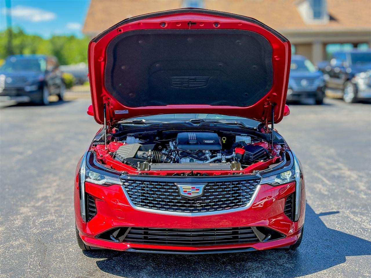 Cadillac CT4  2025