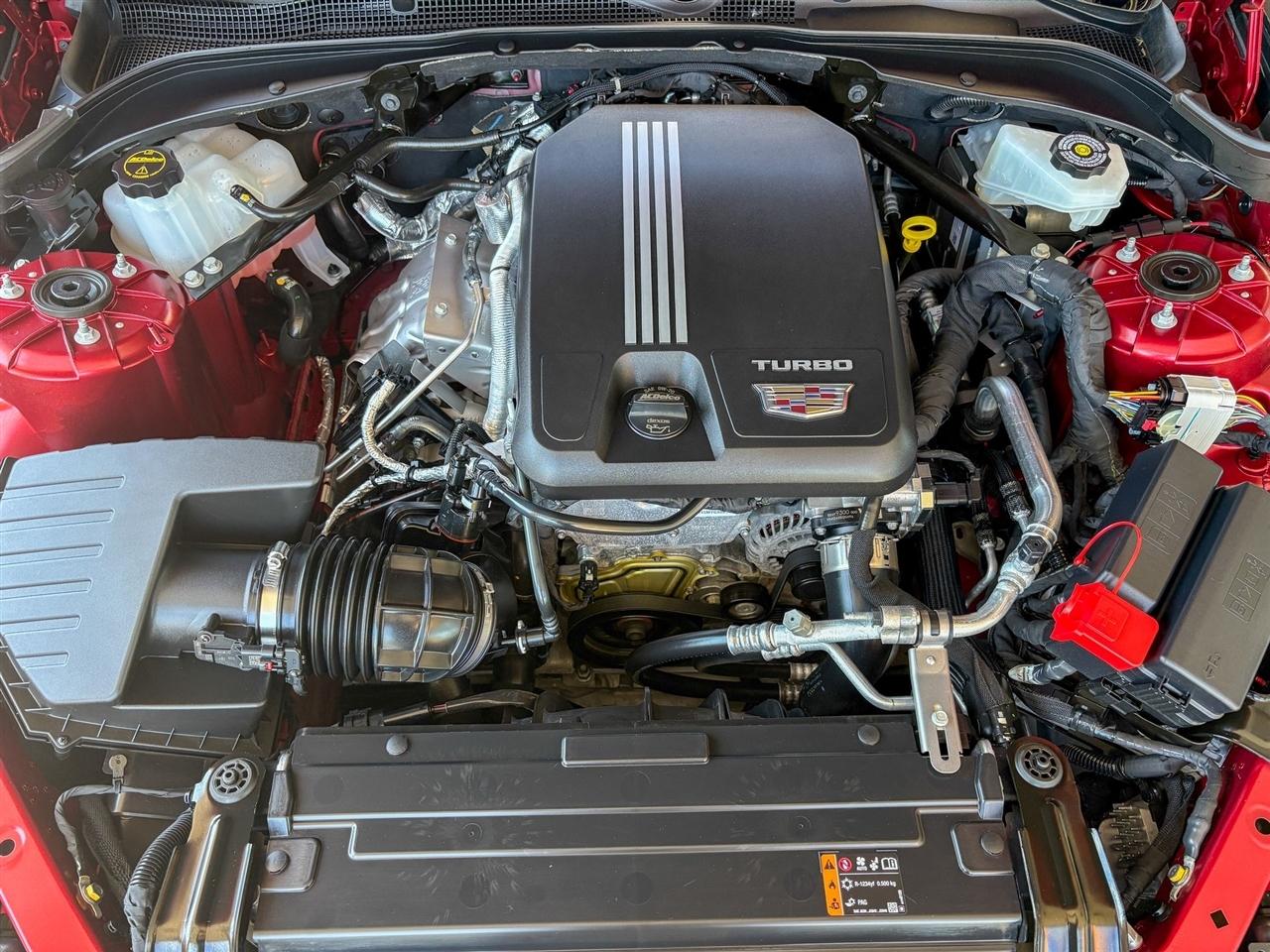 Cadillac CT4  2025