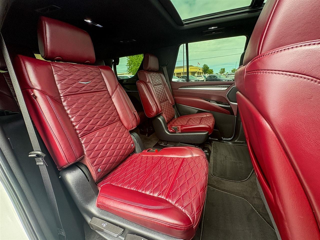 Cadillac Escalade  2025