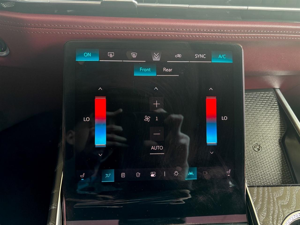 Cadillac Escalade  2025