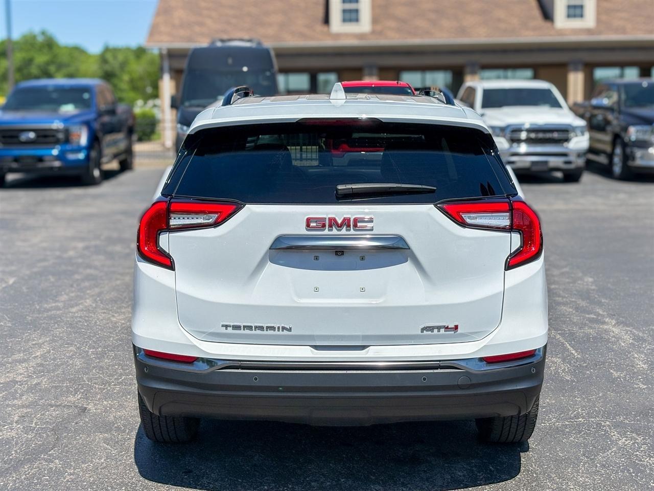 GMC Terrain  2022
