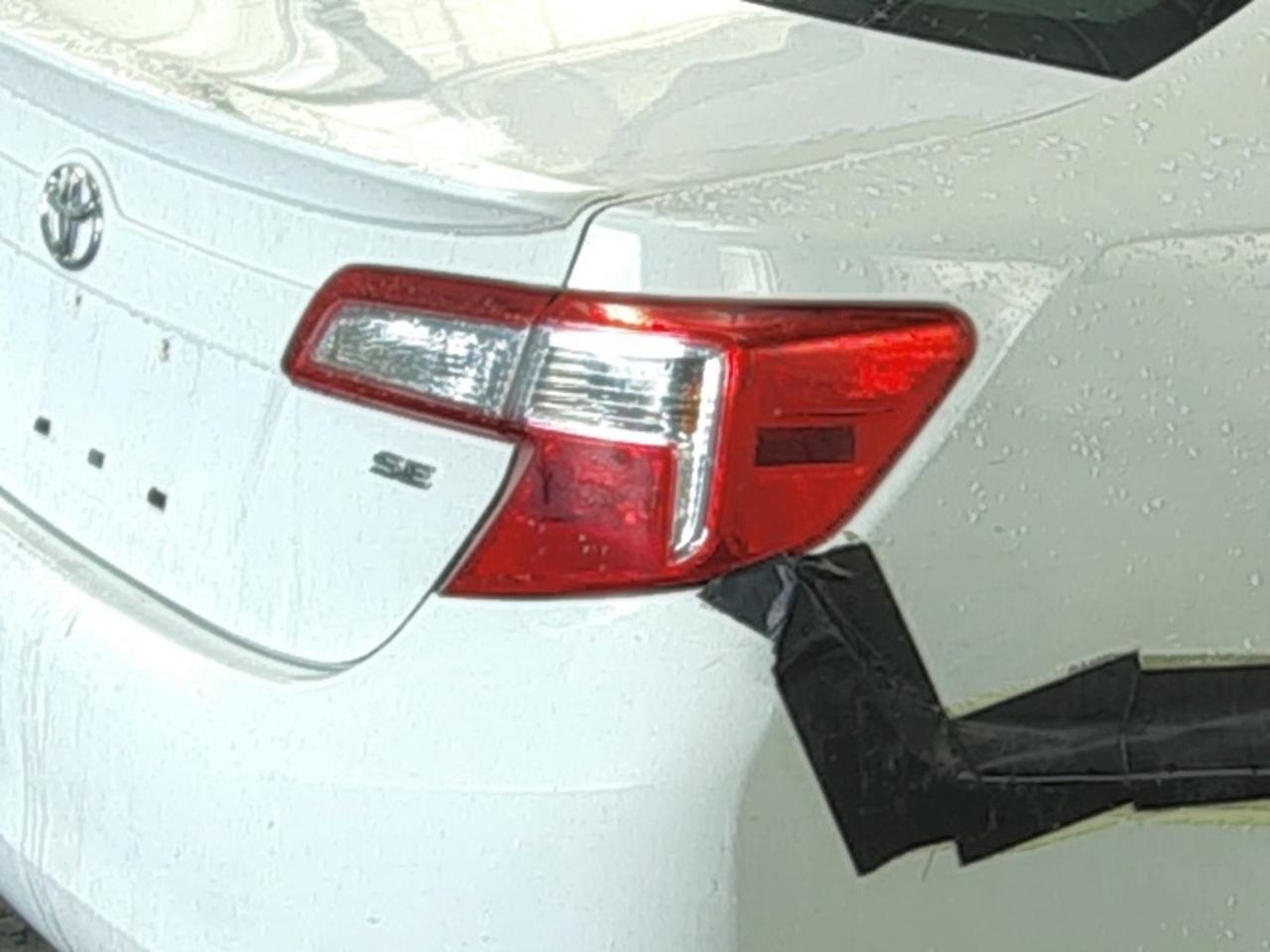 Toyota Camry 4dr Sdn I4 Auto SE (Natl) 2013