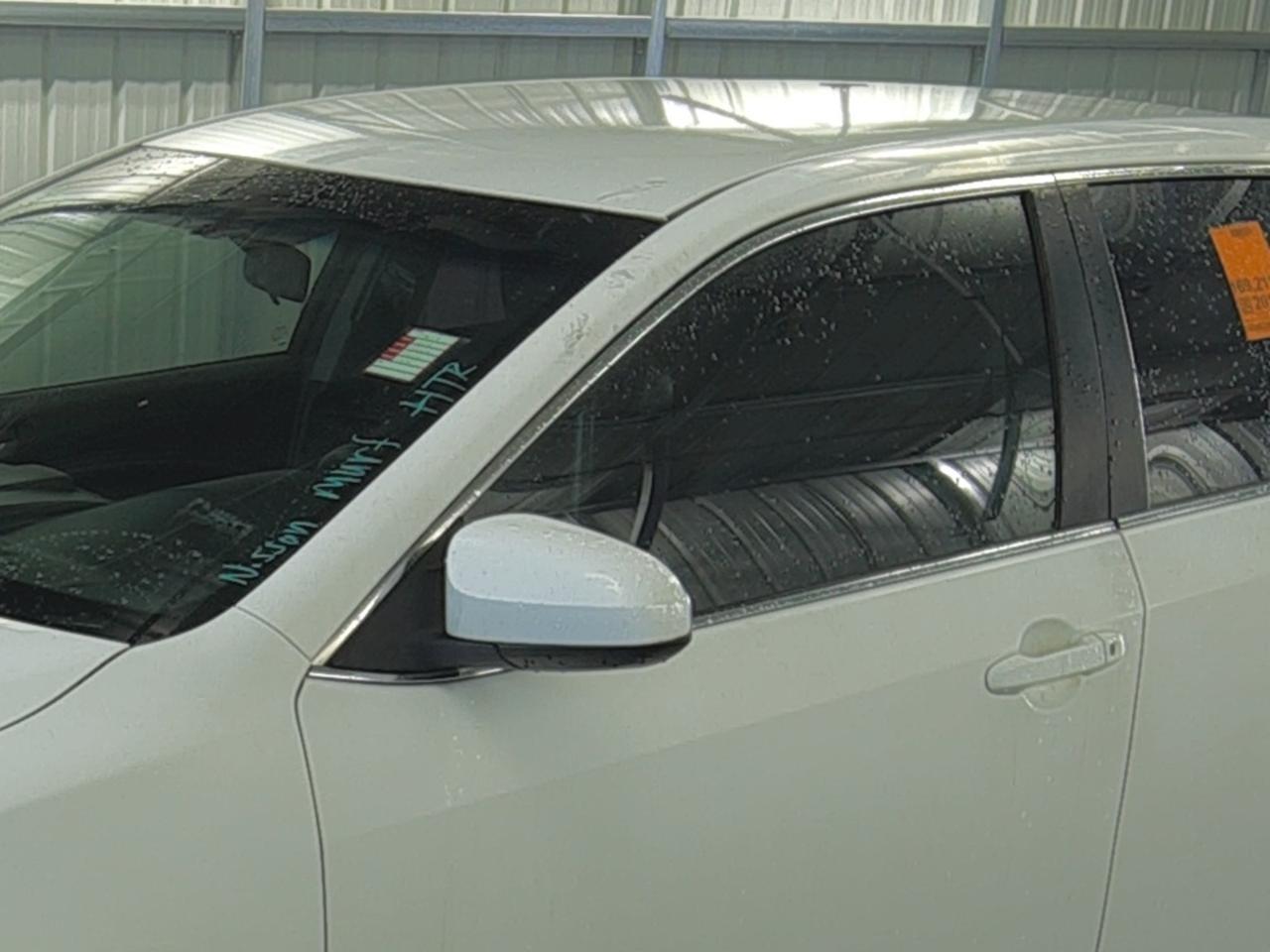 Toyota Camry 4dr Sdn I4 Auto SE (Natl) 2013