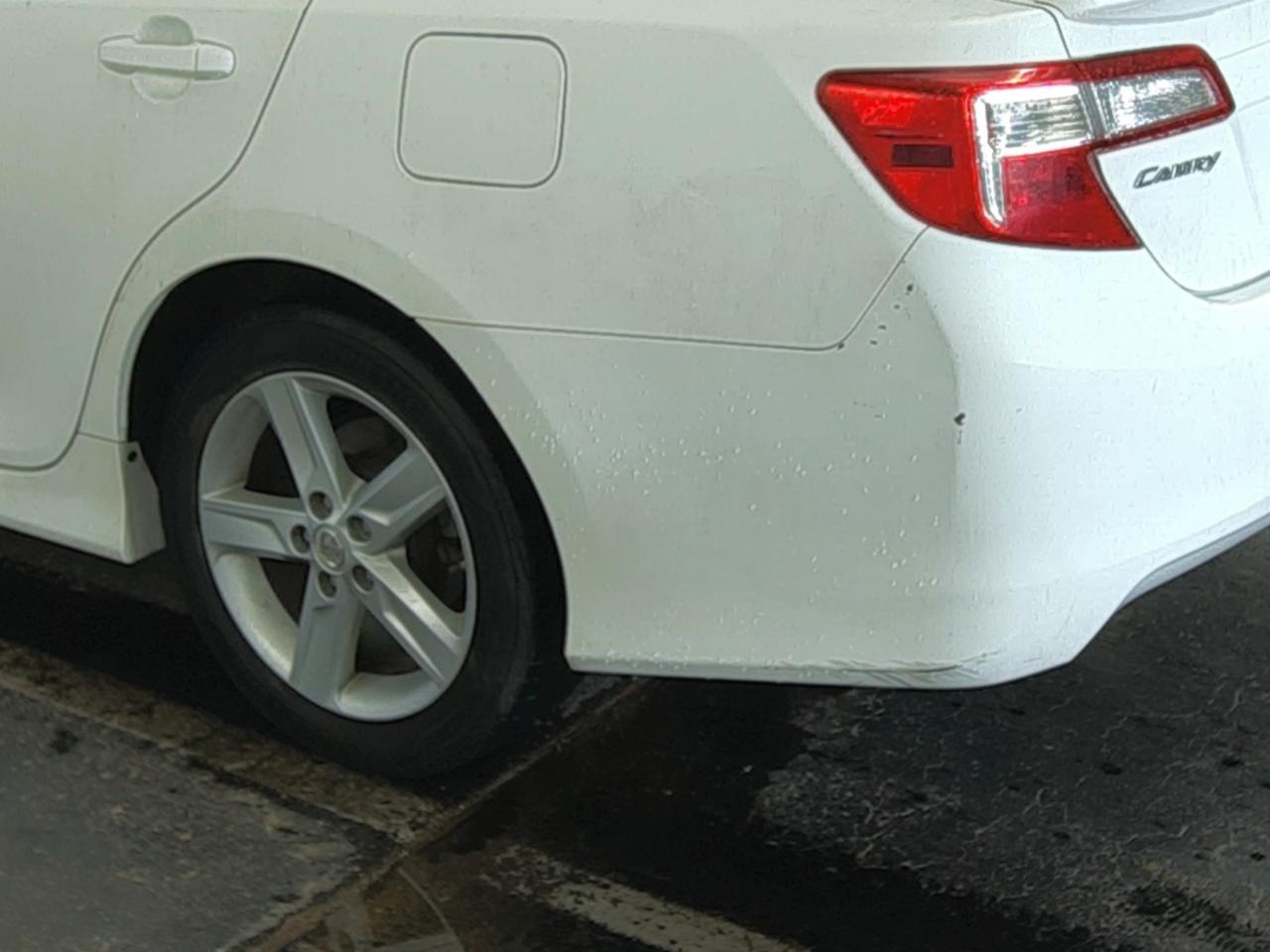 Toyota Camry 4dr Sdn I4 Auto SE (Natl) 2013