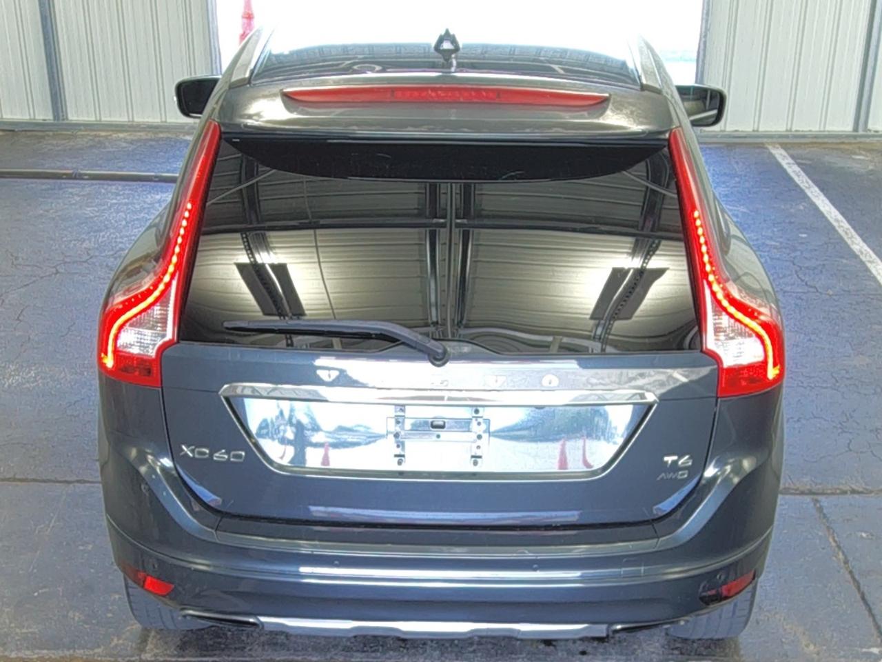 Volvo XC60 AWD 4dr T6 Drive-E Platinum 2016