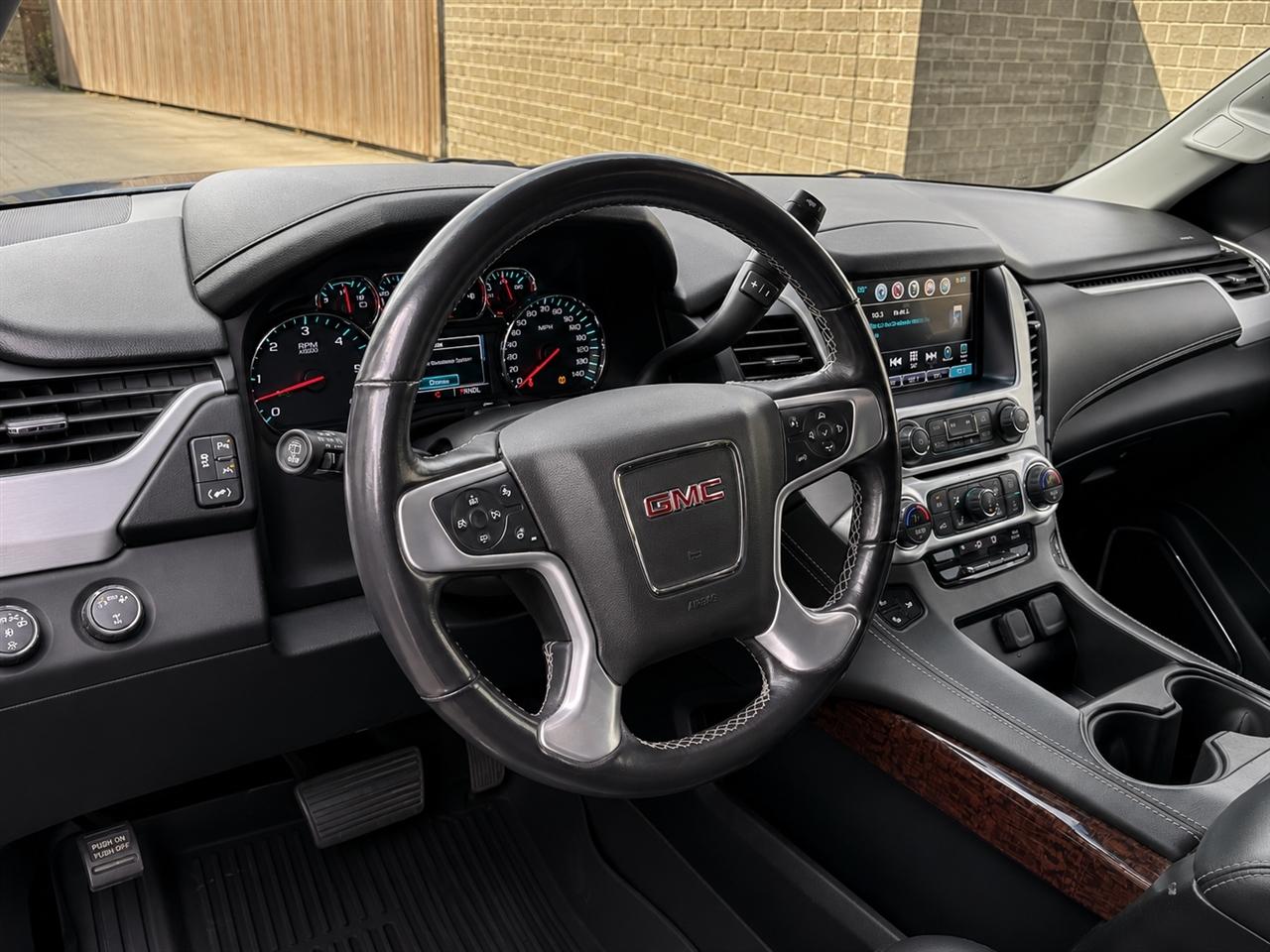 2019 GMC Yukon 4WD SLT's photo