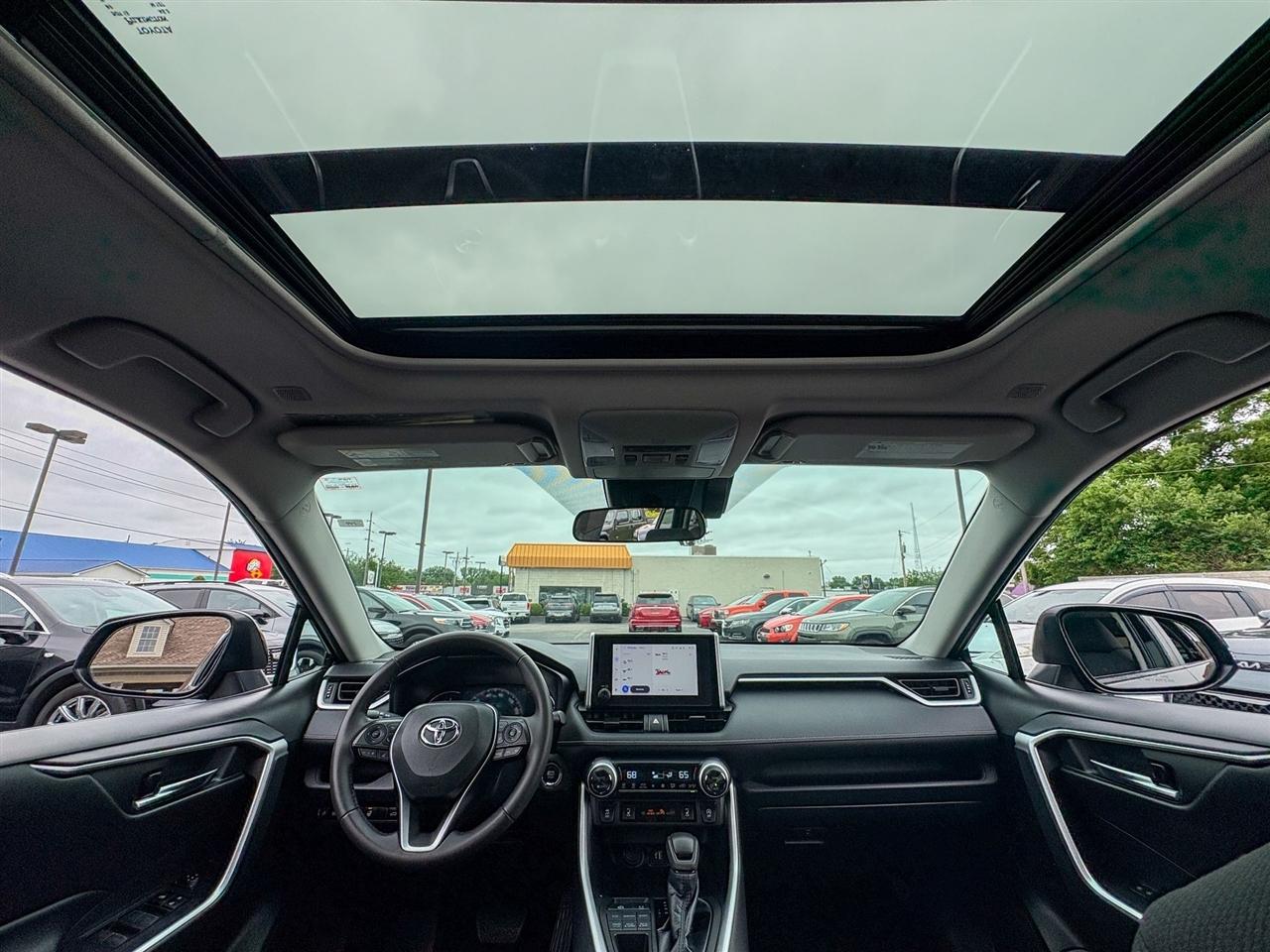 Toyota RAV4  2023
