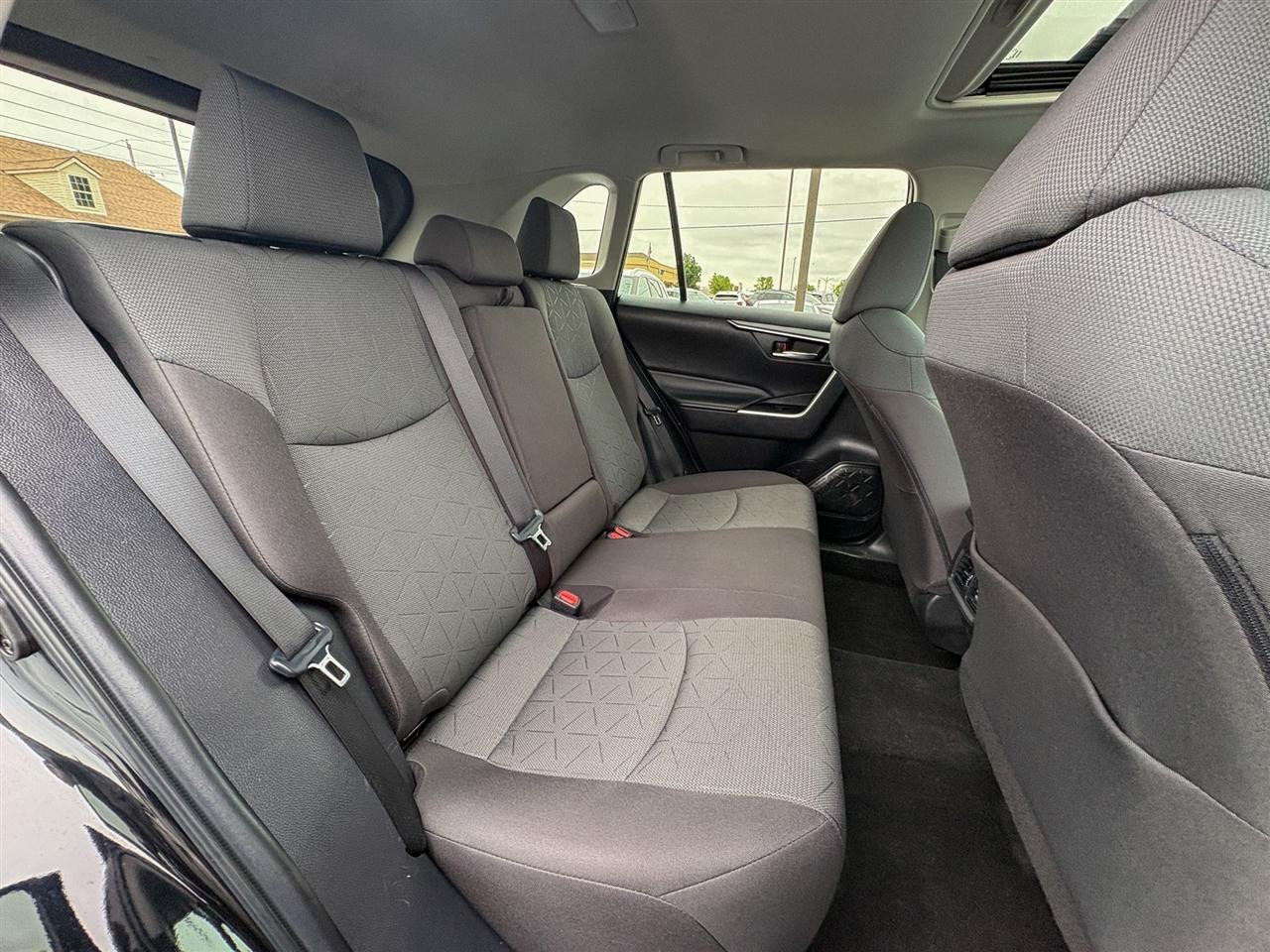 Toyota RAV4  2023