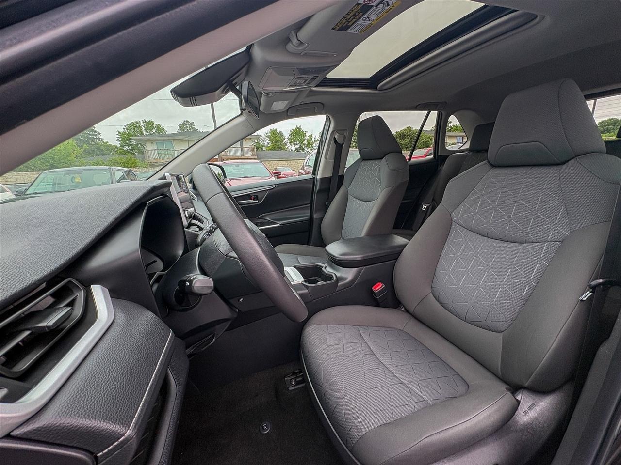 Toyota RAV4  2023