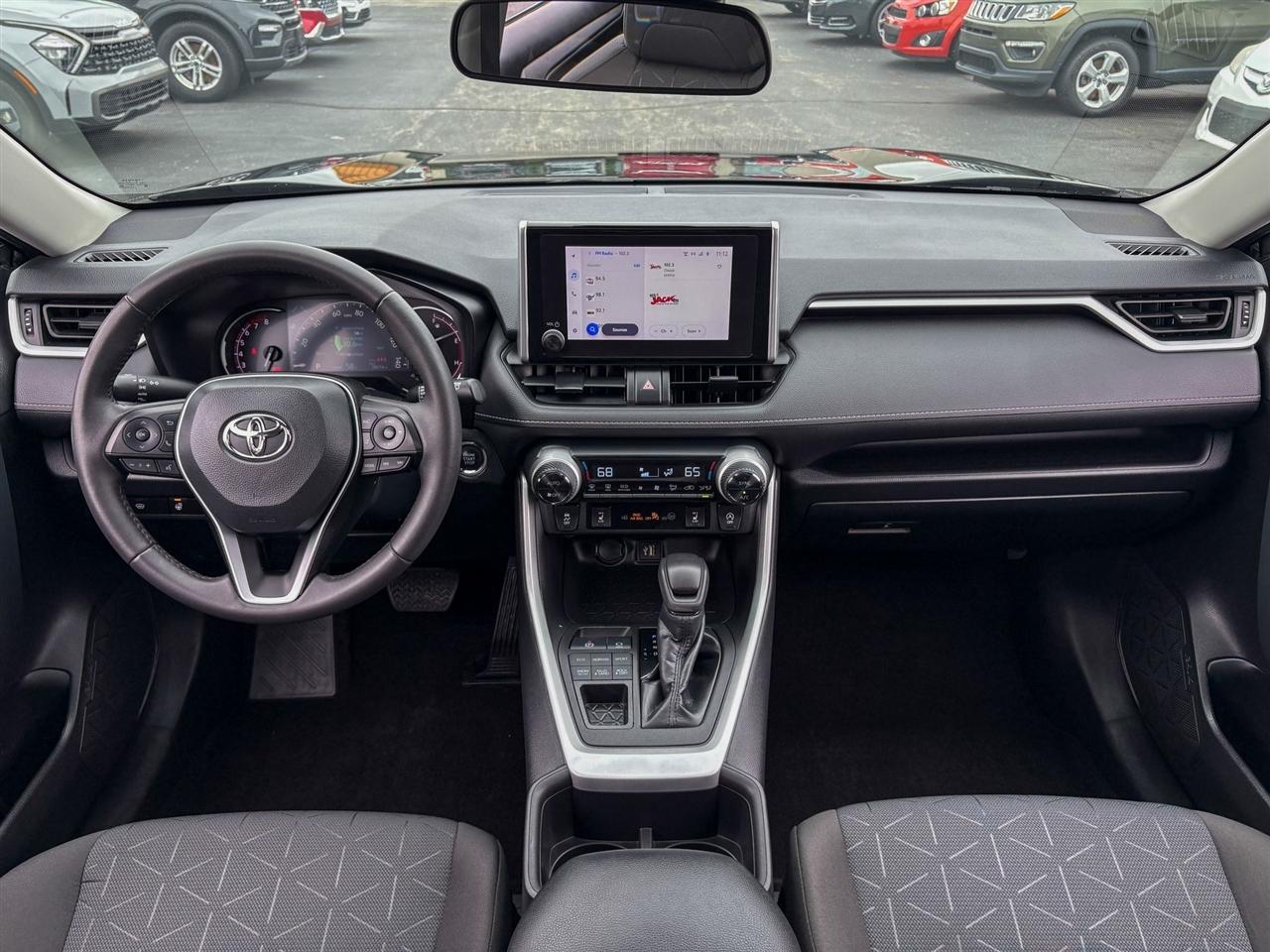 Toyota RAV4  2023