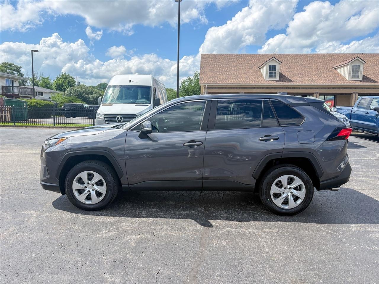 Toyota RAV4  2023