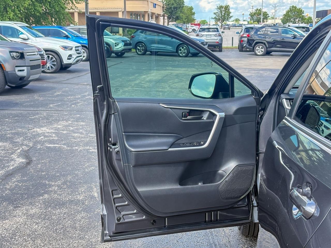 Toyota RAV4  2023