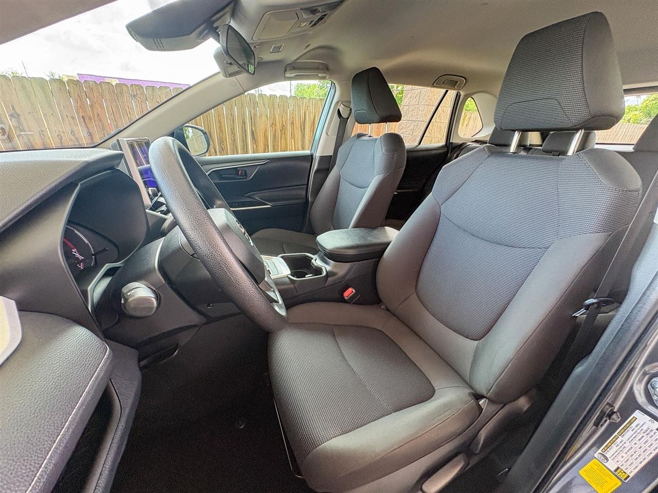 Toyota RAV4  2023