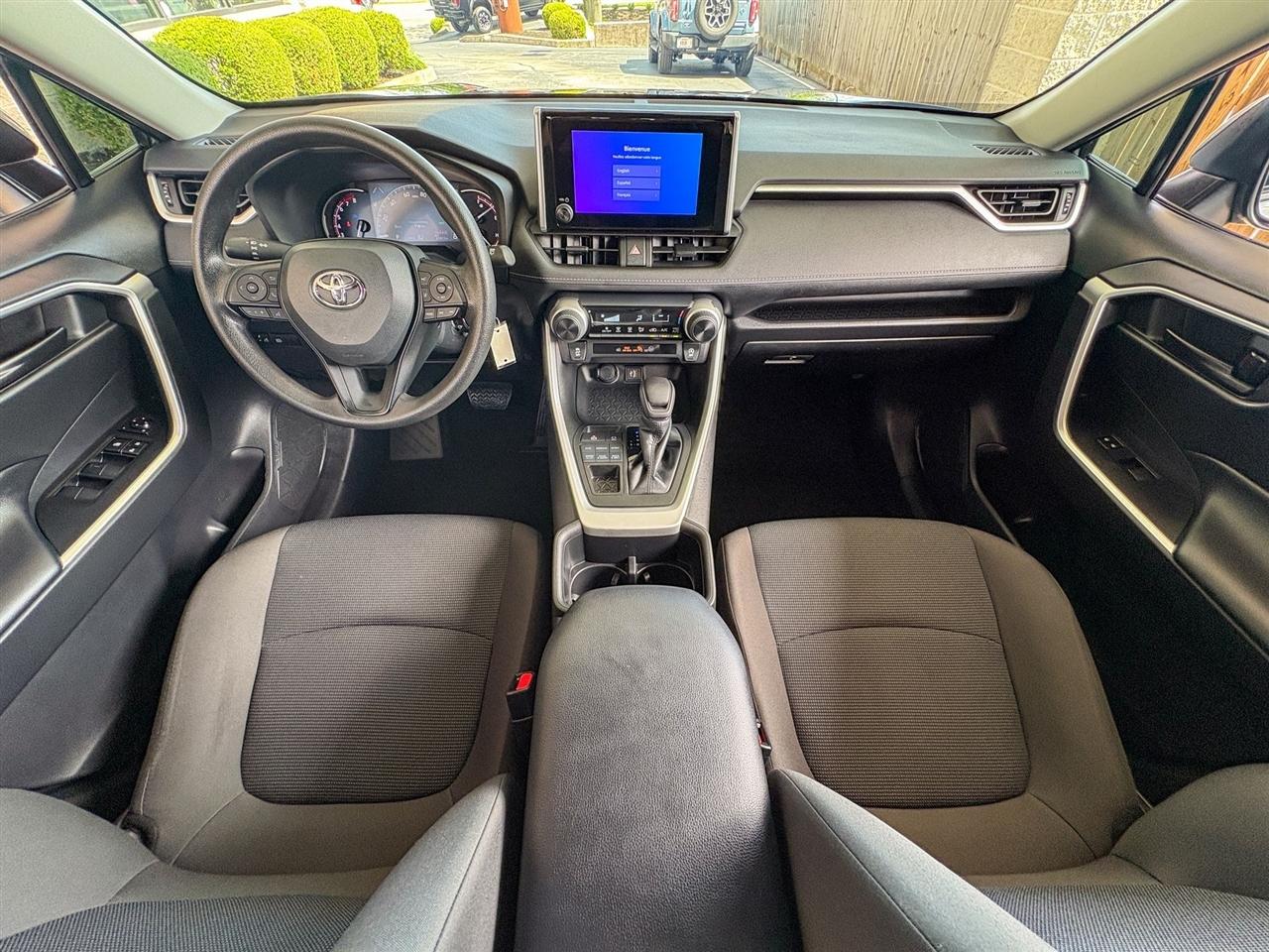 Toyota RAV4  2023