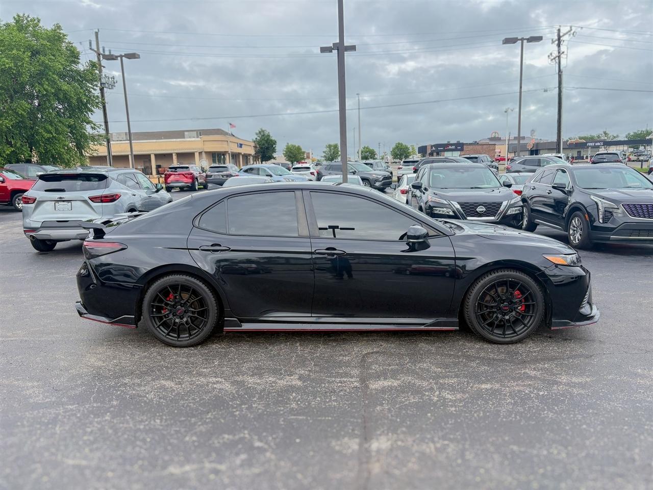 Toyota Camry  2021