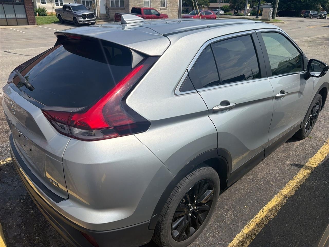 Mitsubishi Eclipse Cross  2023