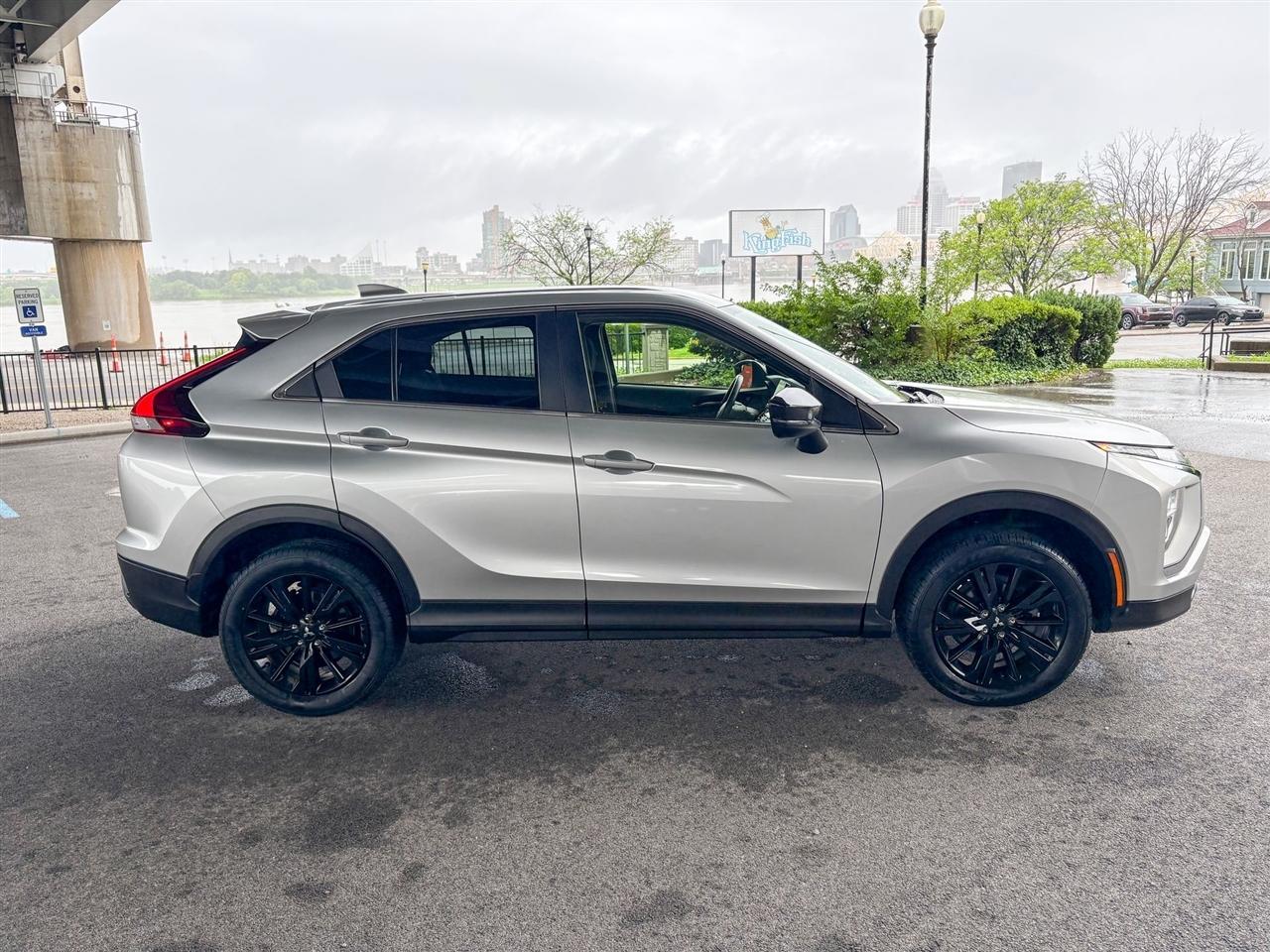 Mitsubishi Eclipse Cross  2023
