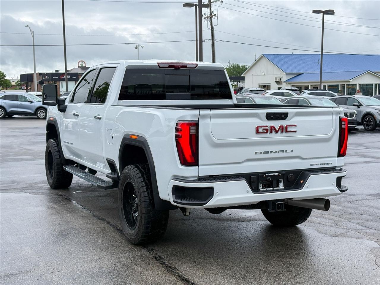 GMC Sierra 2500HD Denali Crew Cab 4WD 2026