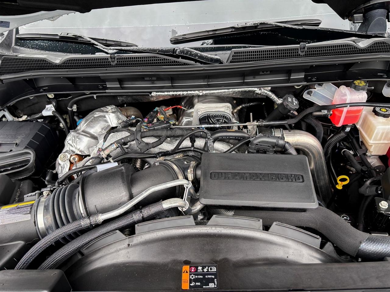 GMC Sierra 2500HD Denali Crew Cab 4WD 2026