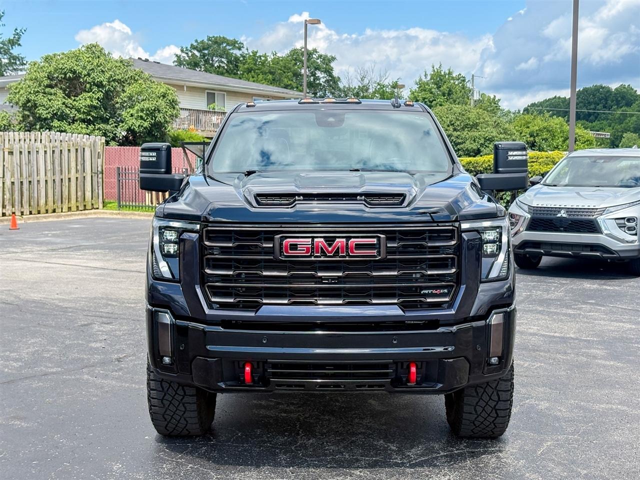 GMC Sierra 2500HD AT4X Crew Cab 4WD 2024