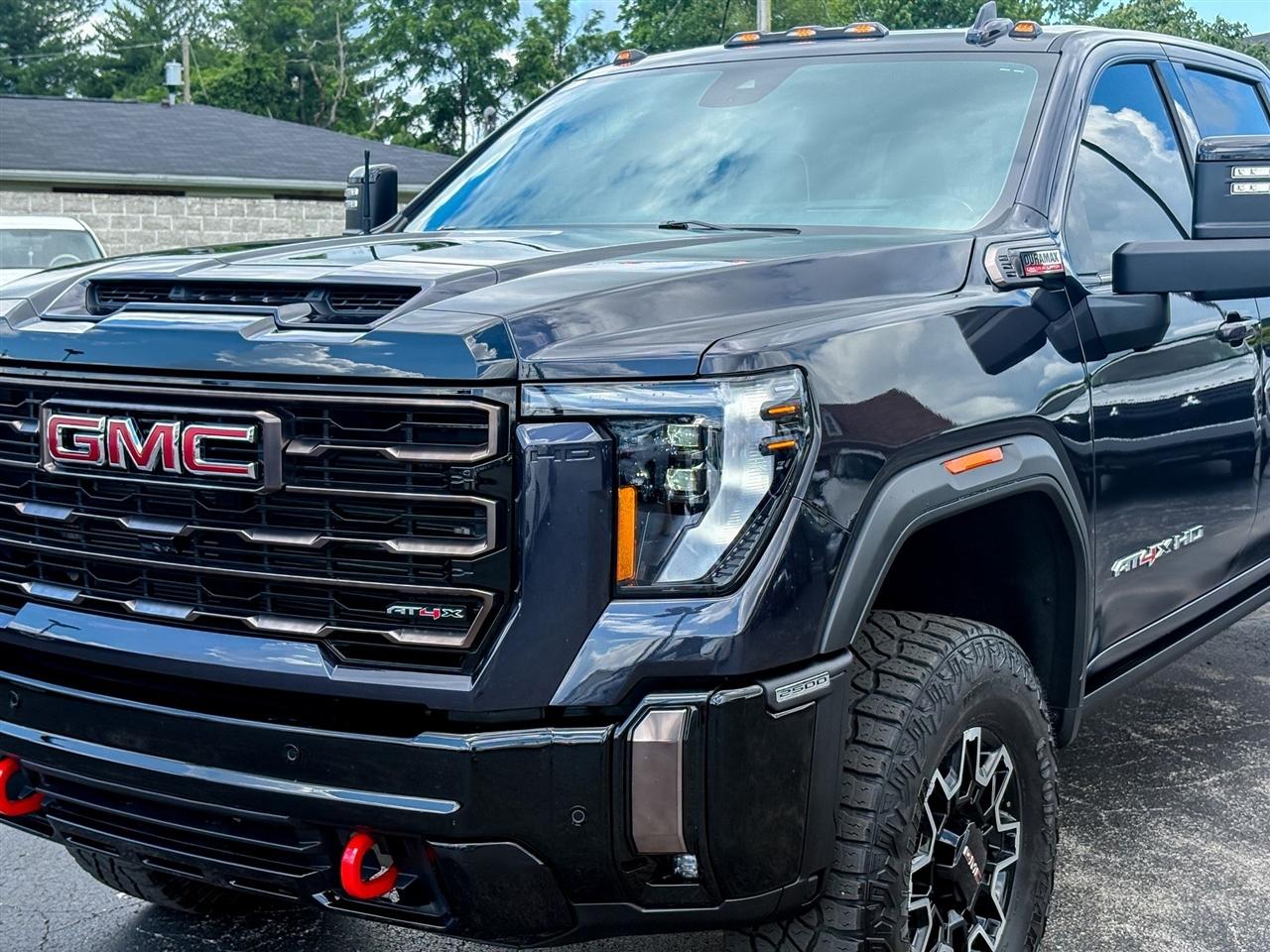 GMC Sierra 2500HD AT4X Crew Cab 4WD 2024