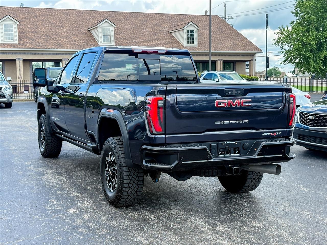 GMC Sierra 2500HD AT4X Crew Cab 4WD 2024