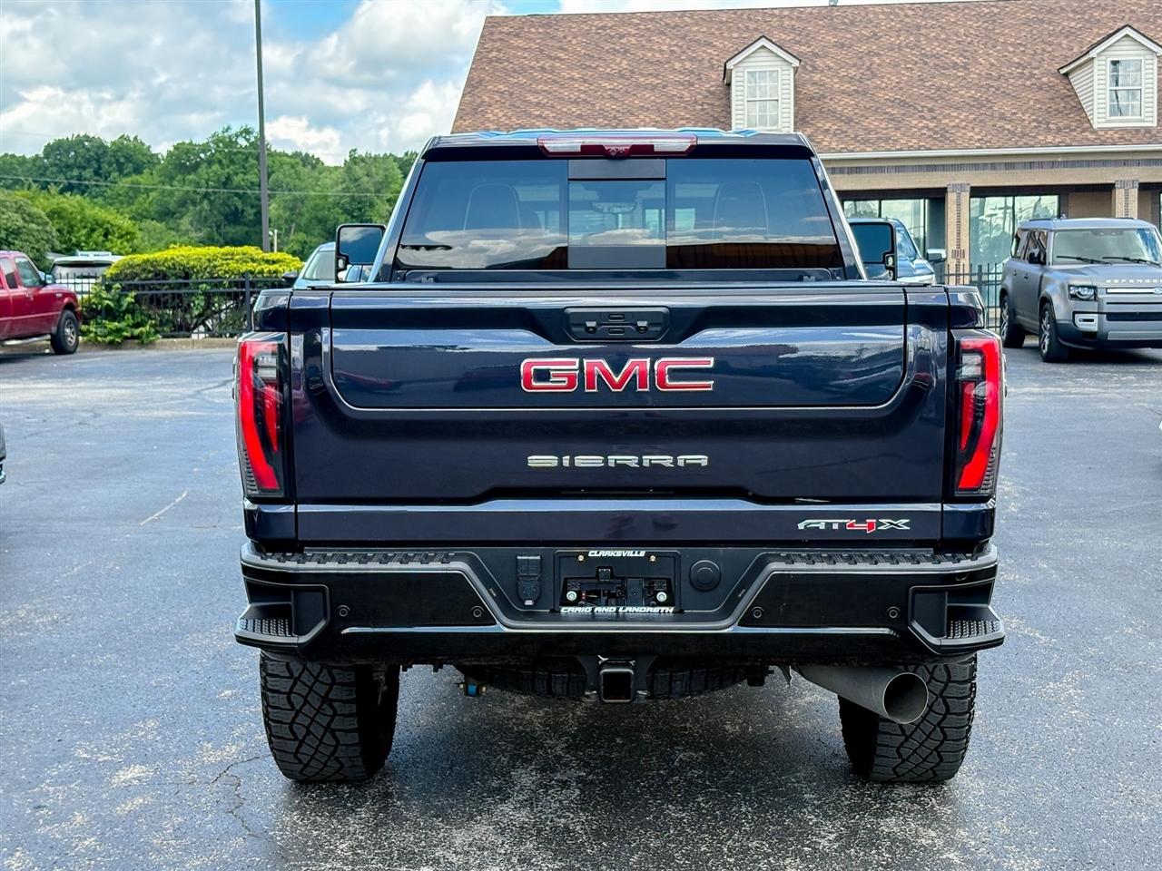 GMC Sierra 2500HD AT4X Crew Cab 4WD 2024