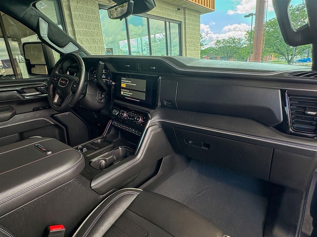 GMC Sierra 2500HD AT4X Crew Cab 4WD 2024