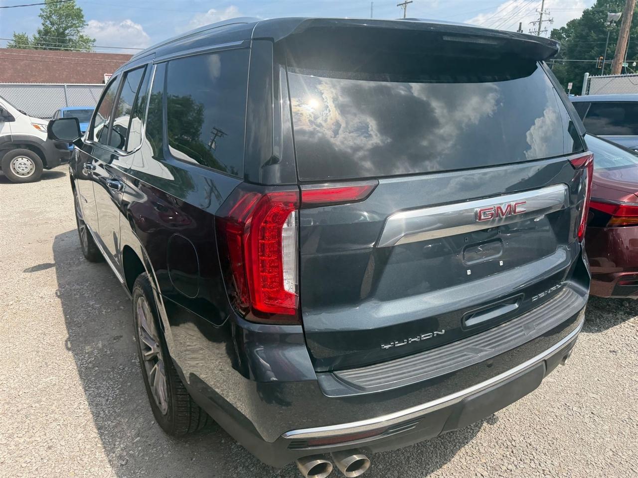GMC Yukon  2021