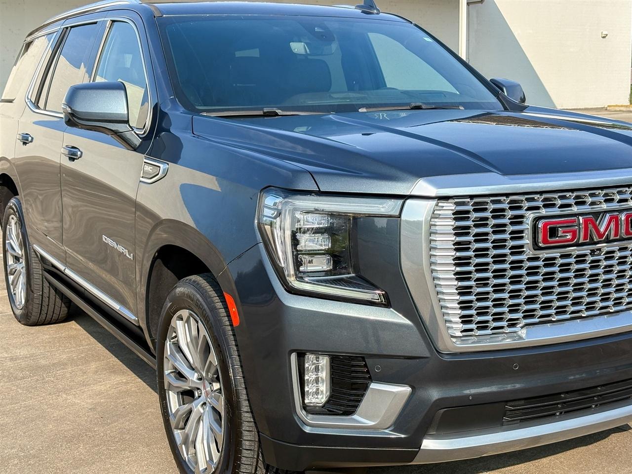 GMC Yukon Denali 4WD 2021