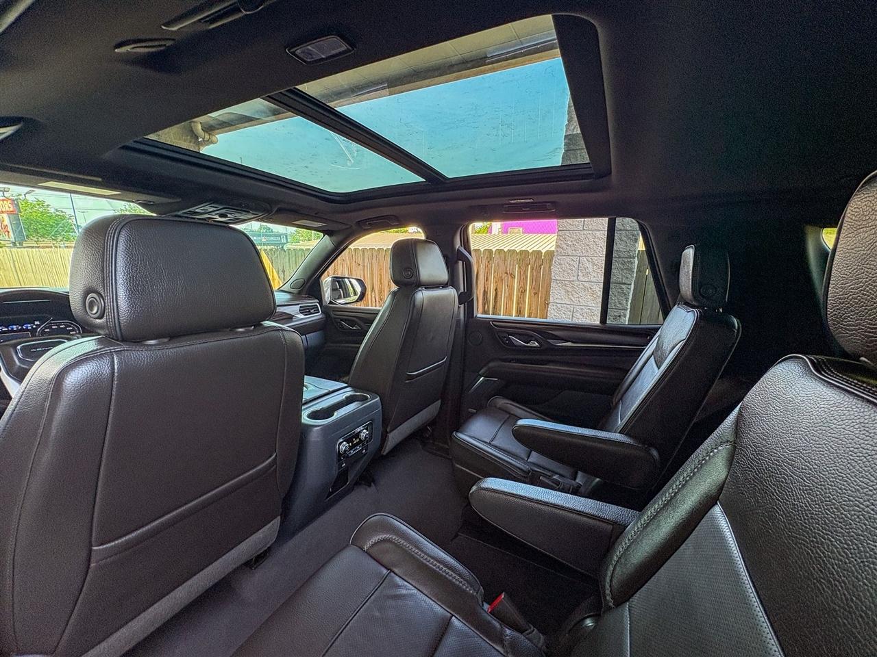 GMC Yukon Denali 4WD 2021
