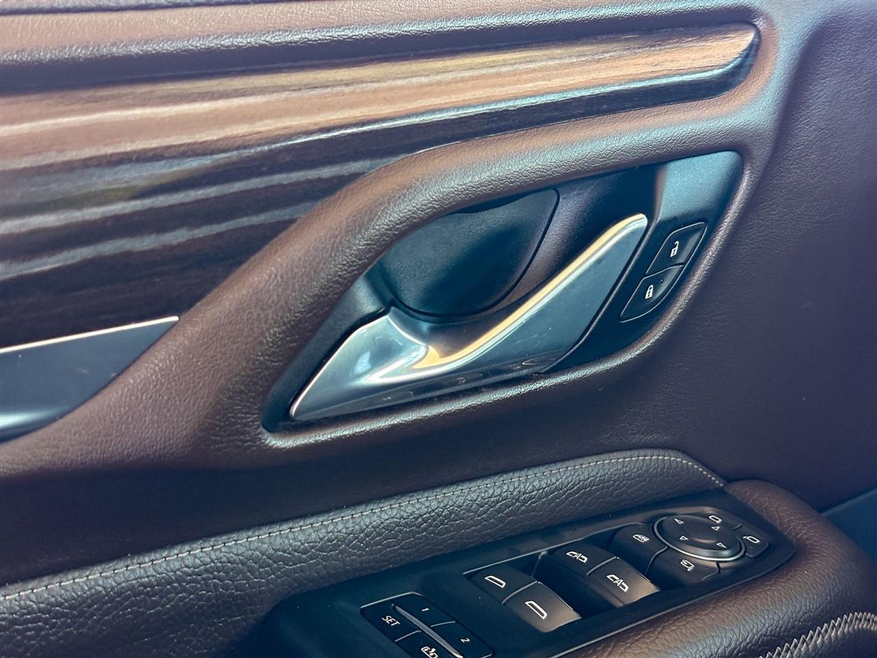 GMC Yukon Denali 4WD 2021