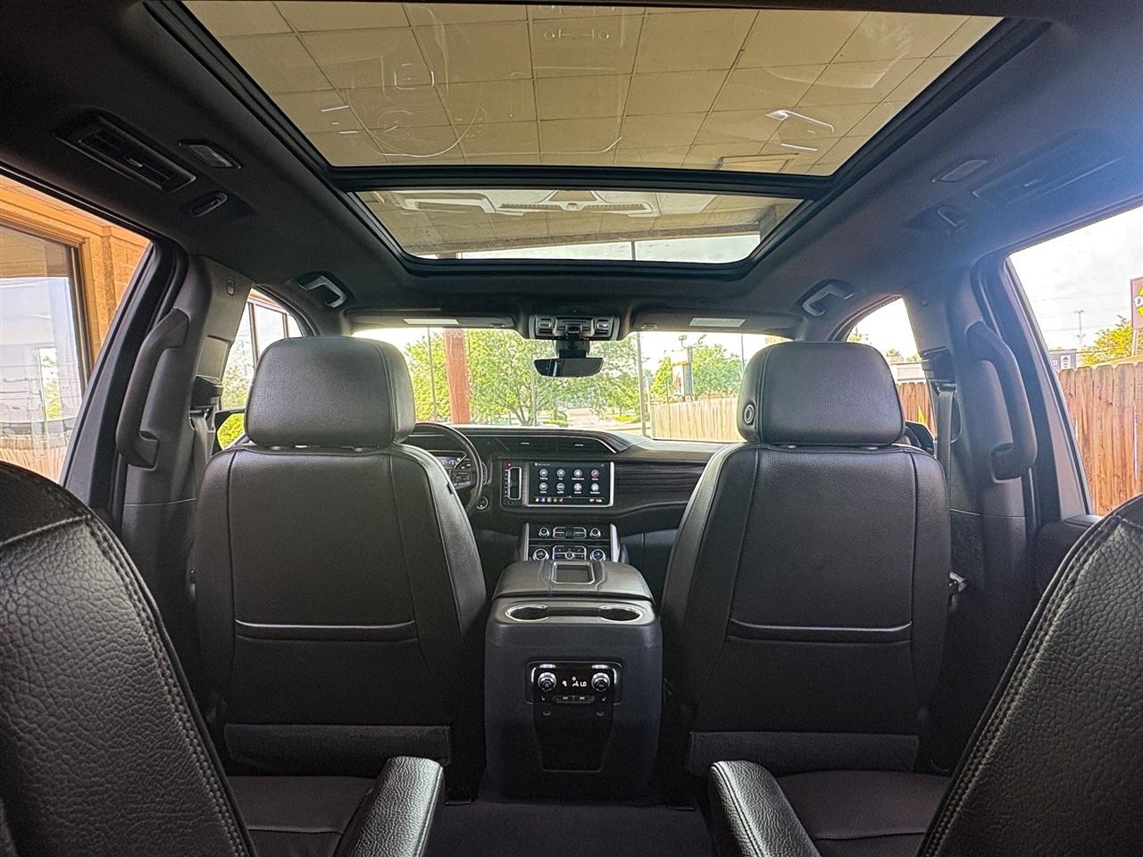 GMC Yukon Denali 4WD 2021